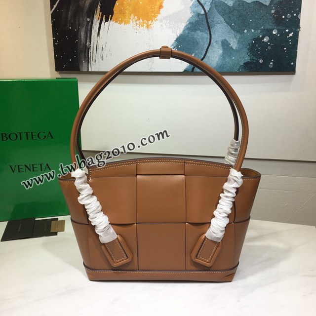 Bottega veneta高端女包 寶緹嘉爆款THE ARCO編織款手提包  BV經典款蝙蝠包  gxz1119